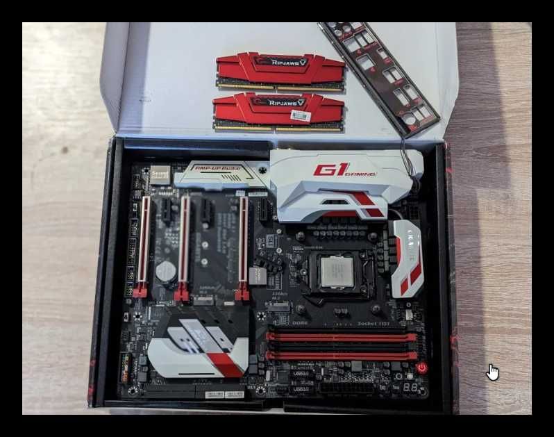 Intel i7 6700k + gigabyte z170x + g.skill ripjaws (2*8gb)