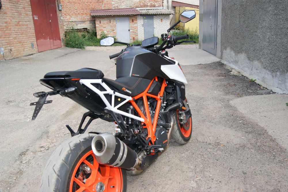 KTM 1290 super duke