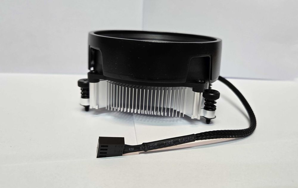 Продам боксовий кулер АМД