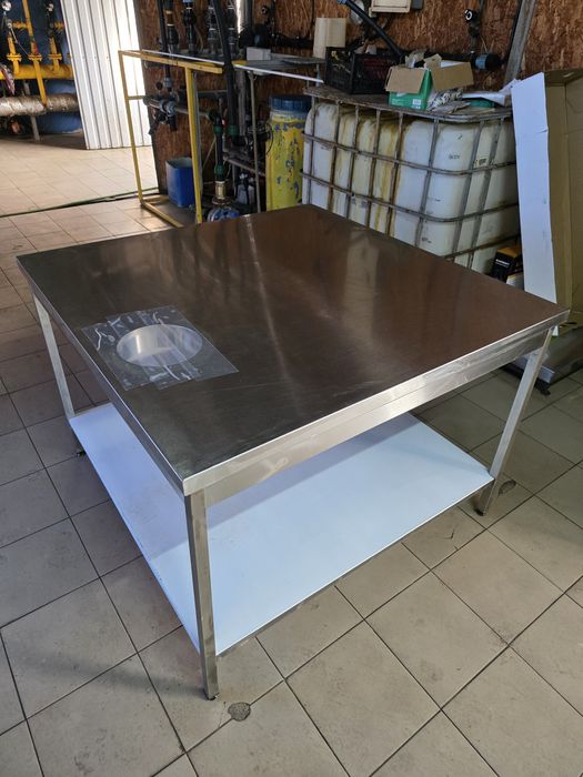 Стіл професійний алюмінієвий