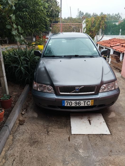 Vendo carro Volvo s40