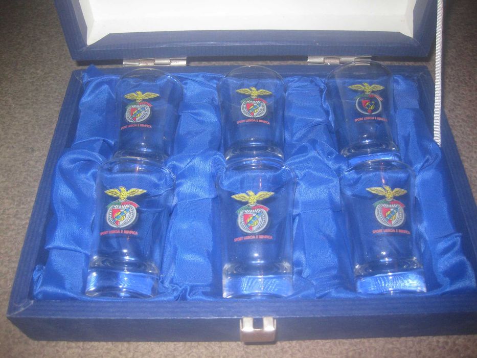 Caixa com 6 Copos de Shot do Benfica/Artigo Oficial!