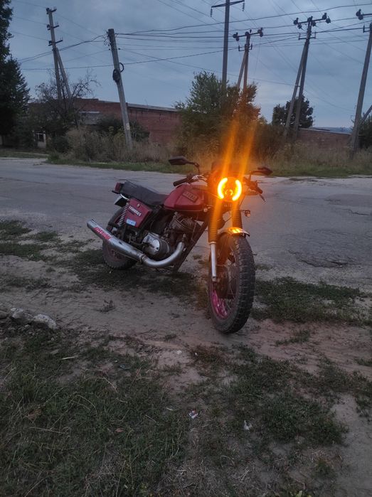 Продам мотоцикл Иж планета 5
