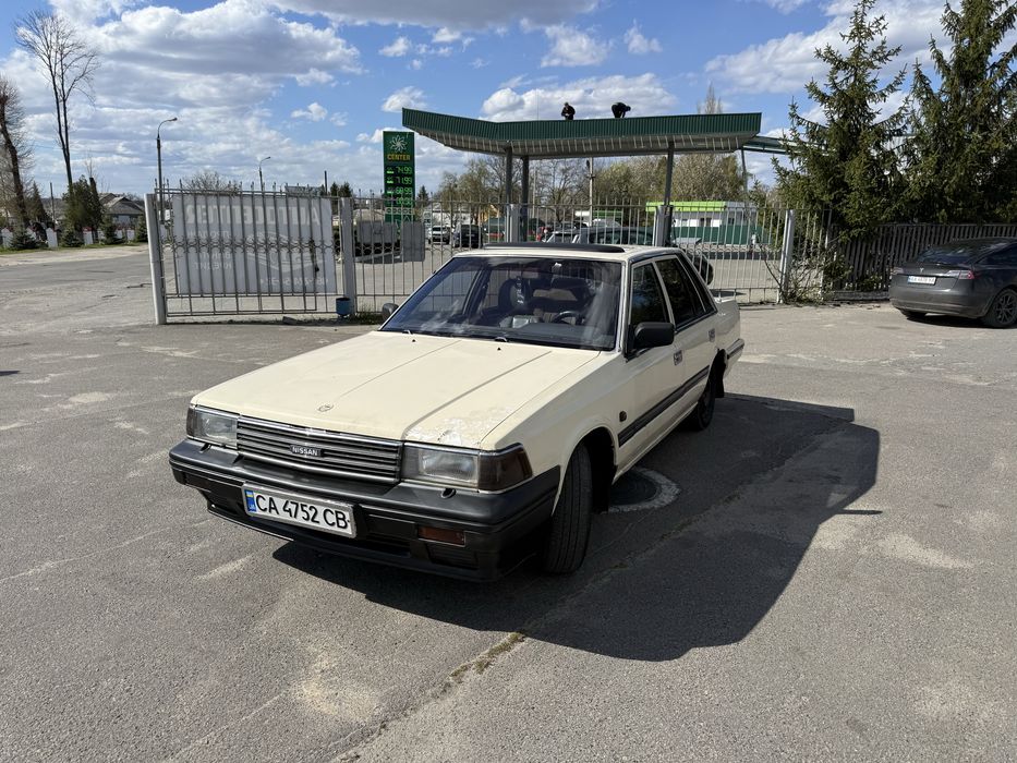 Нісан Лаурель 2,8 дизель.