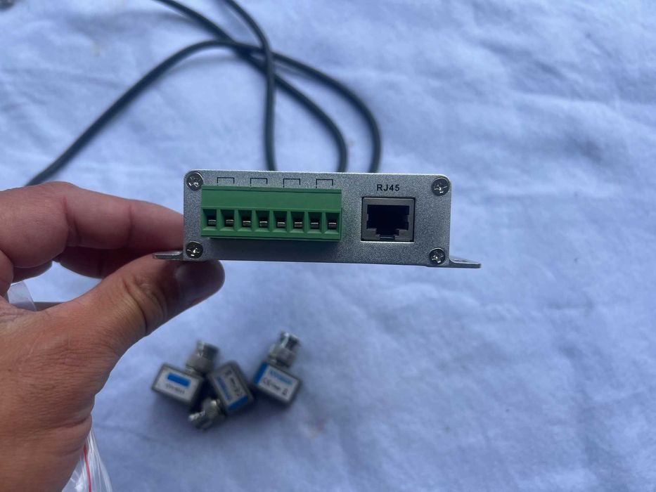 Transmiter TRANSFORMATOR VIDEO kamery analogowej  cctv po skrętce LAN