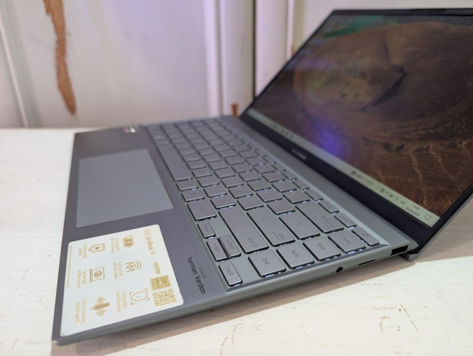 Asus ZenBook Ryzen 5500u 14" ips