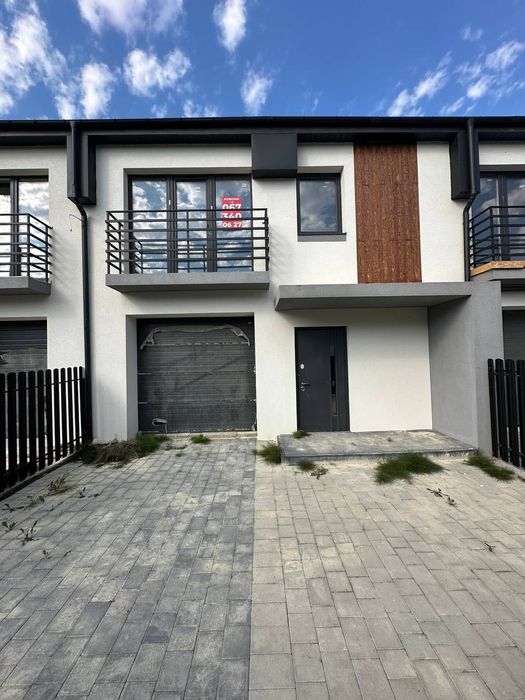 Продам зданий в експлуатацію таунхаус,можна під програми