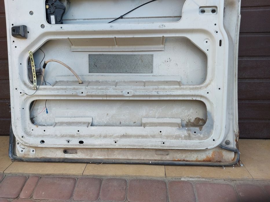 Drzwi  transporter t5  2006r