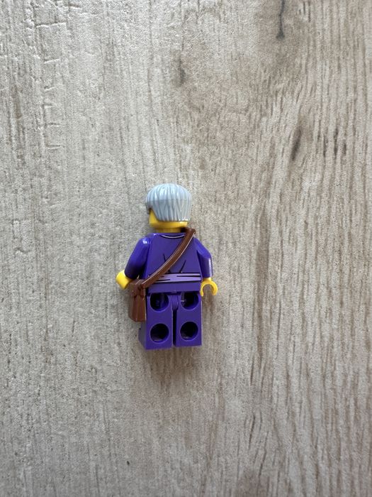 lego ninjago figurka listonosz