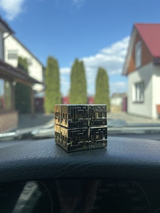 Золотий блок майнкрафт Кіндер сюрприз