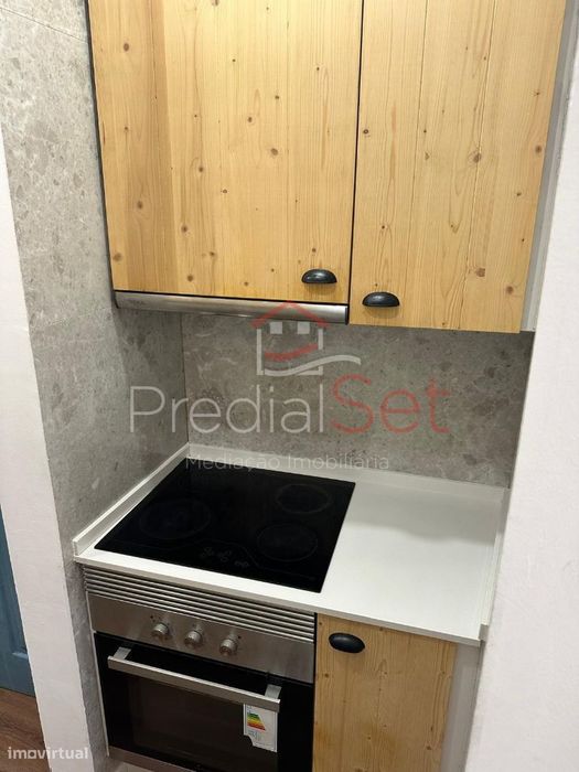 Apartamento T3 Duplex Mobilado - Arrendamento-Centro histórico Setúbal