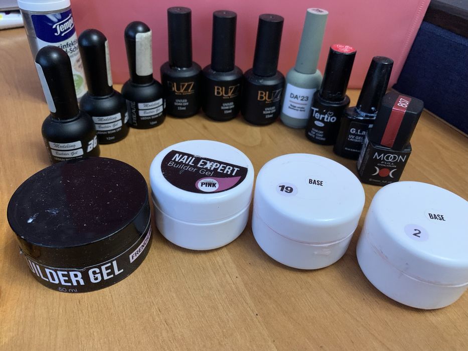 Набір для манікюра, лампа, гель-лаки, пензлики, база, кусачки