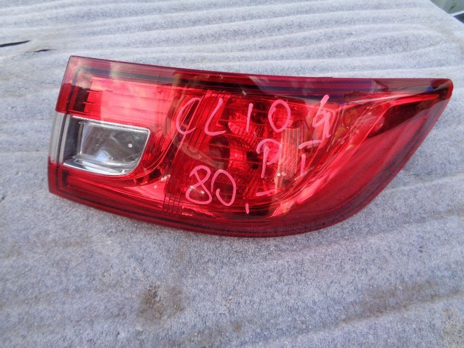 RENAULT CLIO IV LAMPA PRAWY TYŁ EUROPA