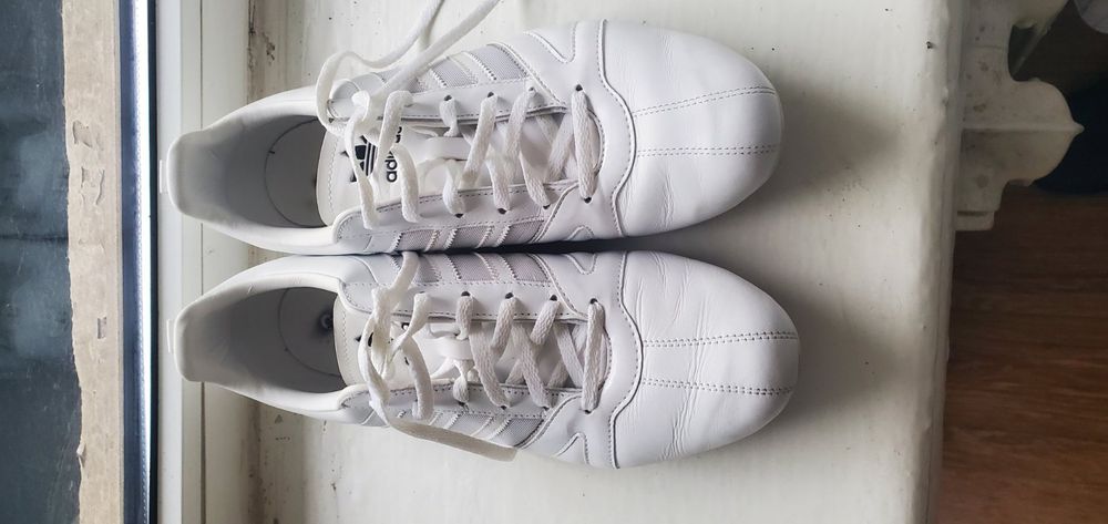 Кроссовки  Adidas