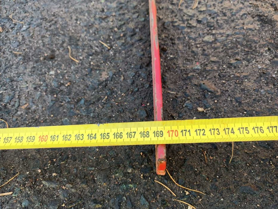 Stelaż mocowanie podpora plandeki siewnik rozsiewacz Accord Kverneland