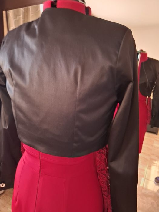 Czarne bolerko z grubszej satyny