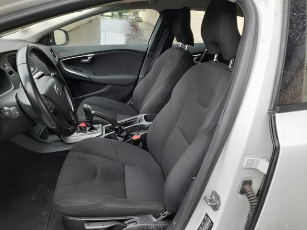 Para peças VOLVO V40 Hatchback