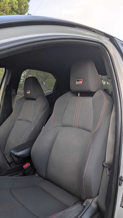 Toyota yaris híbrido 2022 — photo 4