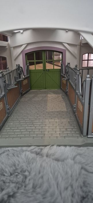 Duża stajnia schleich