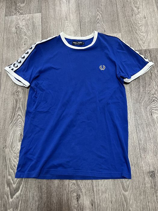 Футболка Fred Perry С лампасами