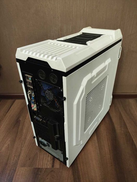 Игровой компьютер i5 16gb ssd120gb hdd1Tb