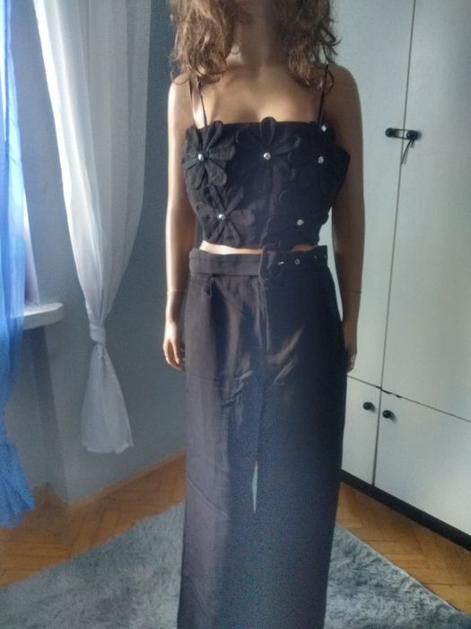 Nowy z mtką śliczny czarny komplet z topem