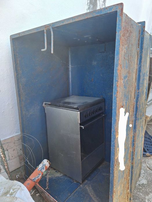 Cuba para uva ou outros utilizações usada em bom estado