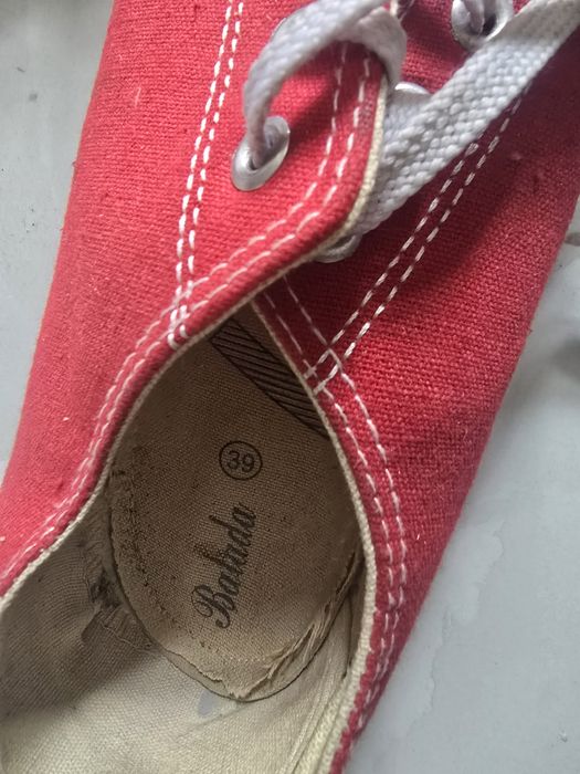 Trampki damskie wiązane