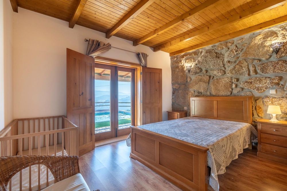 Casa de ferias em celorico de basto (10 pessoas)