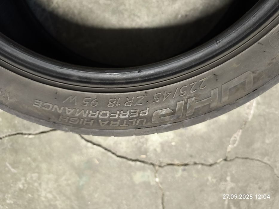 Шини літні Tigar UHP 225/45 ZR18 95W 3.5мм