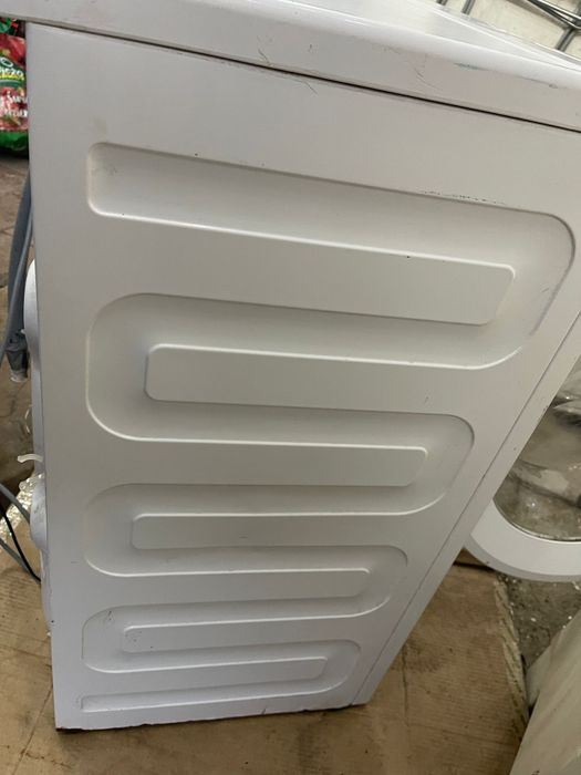 Pralka sprawna dowóz 7kg wsad wąska