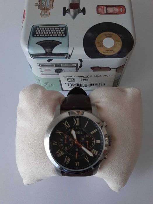 Fossil Watch FS4813 - New, Original, in Box.