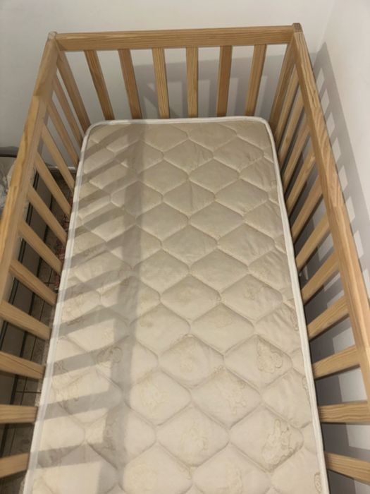 Vendo berço que nenem, 7 meses mais meu filho dormiu nem 5 vezes nele