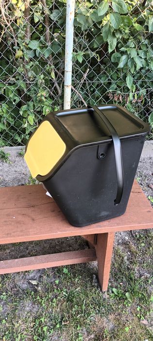 Wiaderko, kosz do segregacji, na śmieci