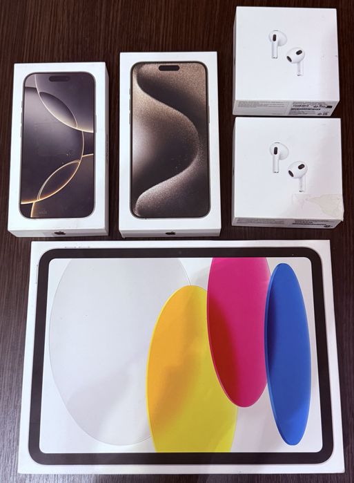 Коробки, багацько коробок