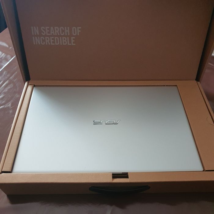 Portátil Asus 15 i5 8ger 12Gb SSD 512Gb 2Gb Nvidea