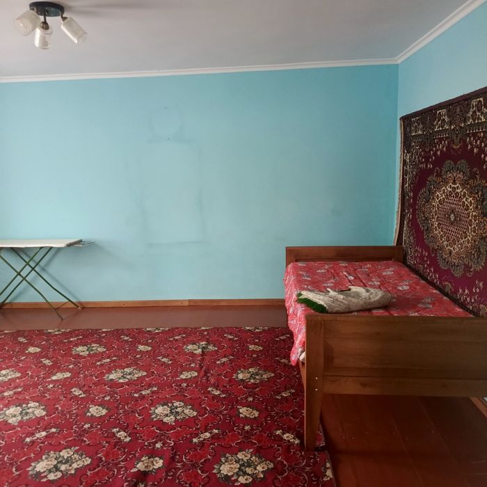 Продається будинок в центрі міста