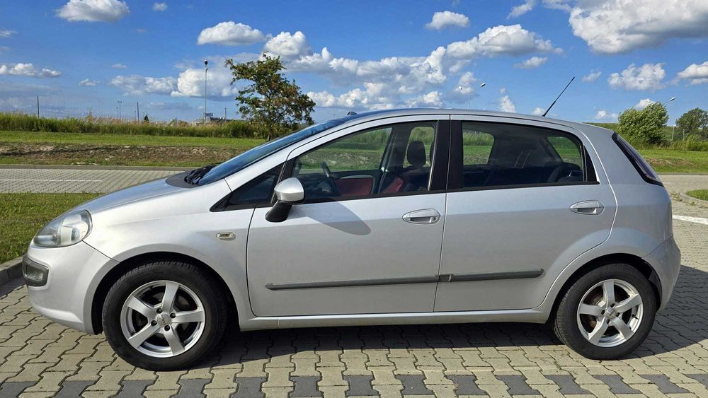 Fiat Punto Evo, 2010 rok, 1.4 beznyna 105KM, szyberdach, klimatronik