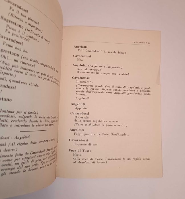 Tosca: Opera Lírica um tre atti