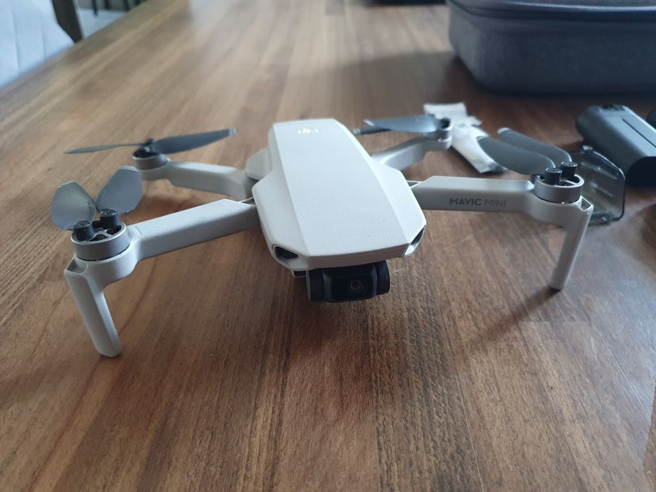 DJI mavic mini dron combo