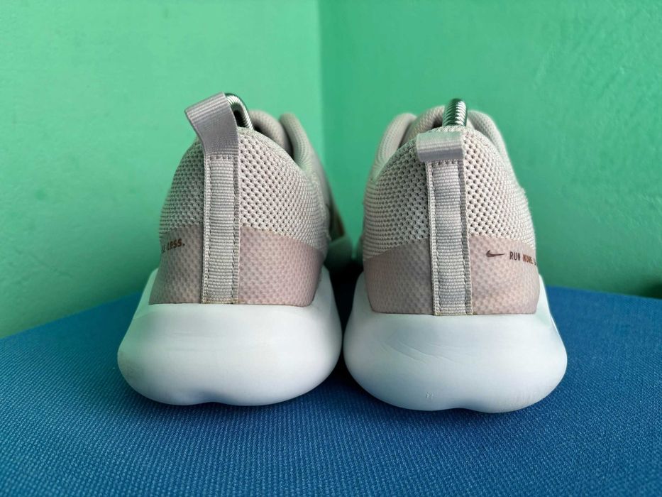 Кросівки Nike Flex Experience RN 10