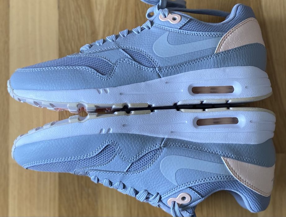 Кросіівки NIKE AIR.