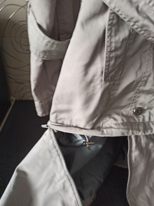 Trencz, płaszczyk, kurtka szara. XS.