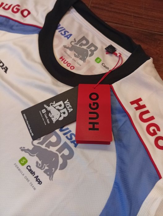 Гоночная футболка Red Bull  HONDA от HUGO. Новая.