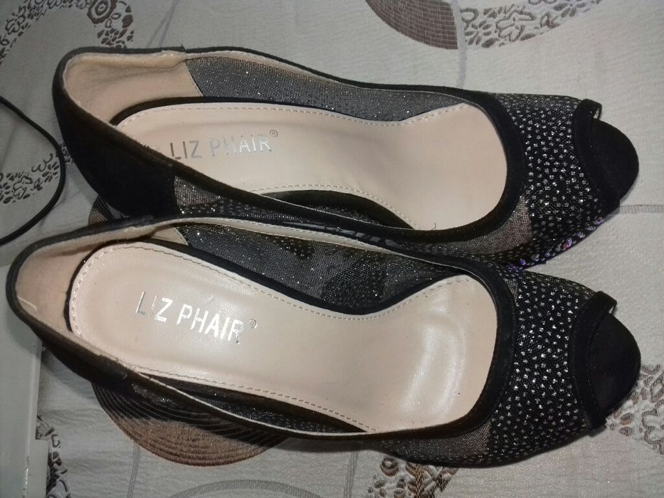 Туфлі на свято.