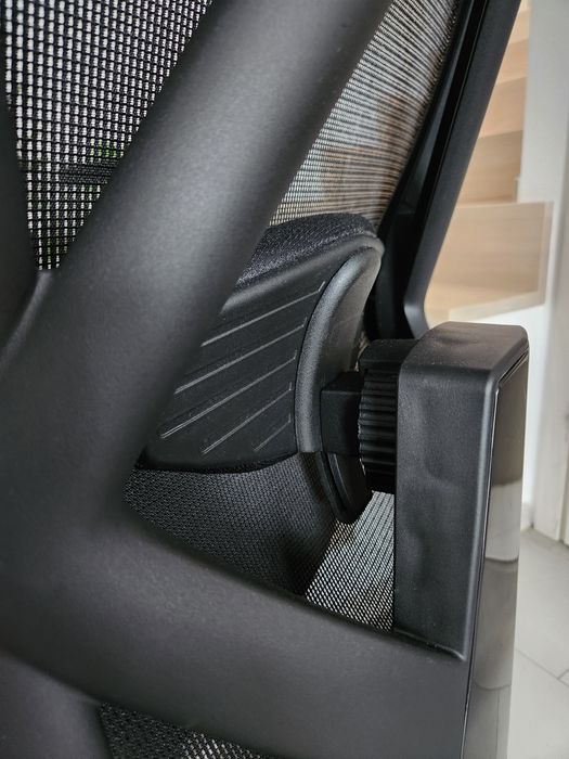 Fotel biurowy ergonomiczny  regulowany