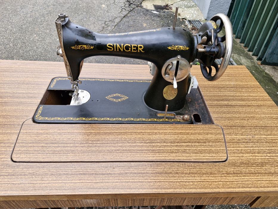 Máquina costura Singer