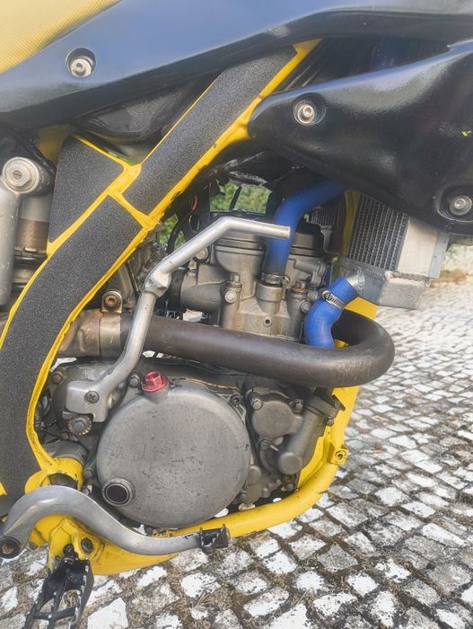 Suzuki rmz 250 matriculada com luzes troco por n-max ou x-max  ou parecido