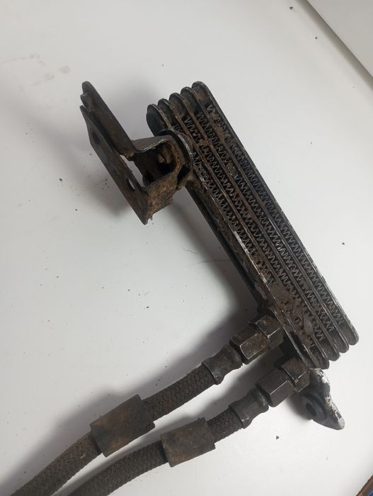 Chłodnica Suzuki DR 600 oryginalna w dobrym stanie