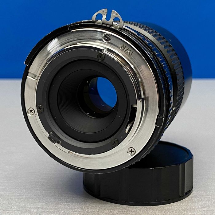 Tokina EL 200mm f/3.8 (Nikon Ai)